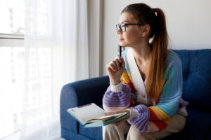 woman-accountant-home